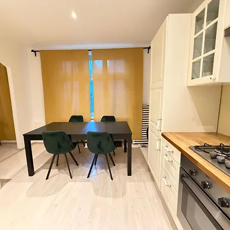 Apartment Spacious Near Zelena Brana With A Terrace Pardubice