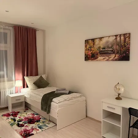 Spacious Near Zelena Brana With A Terrace Apartment