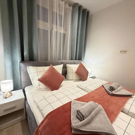 Spacious Near Zelena Brana With A Terrace
